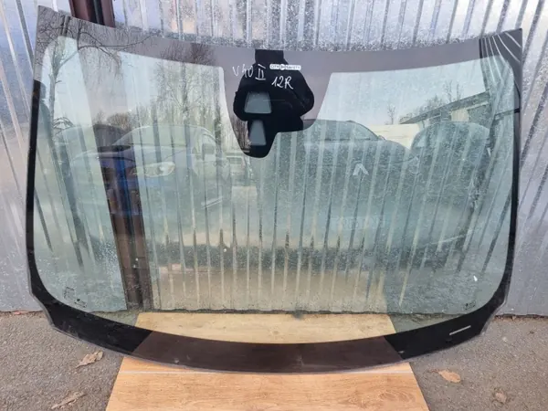 V40 II Frontscheibe mit Kamera Sensor OEM image 5