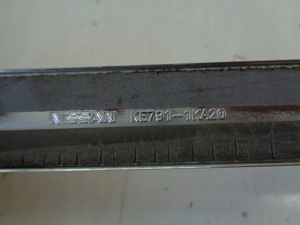 OEM KE791-1KA20 Chrom Kofferbakstrip Nissan Juke image 3