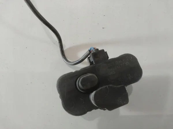 Volkswagen OE Bränslepåfyllningsaktuator image 2