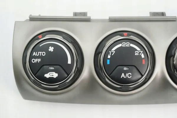 Panneau de Climatisation Honda CR-V D026Z image 2