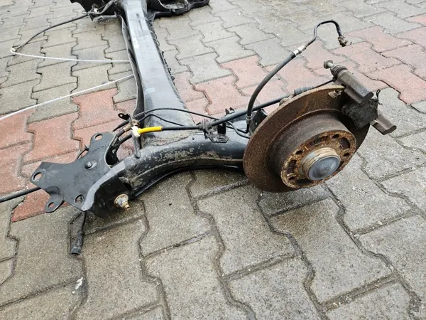 OEM RENAULT MEGANE III LIFT Eixo Traseiro Usado image 3