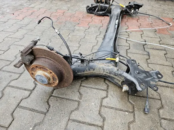 OEM RENAULT MEGANE III LIFT Eixo Traseiro Usado image 4
