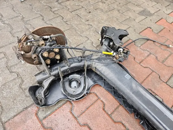 OEM RENAULT MEGANE III LIFT Eixo Traseiro Usado image 5