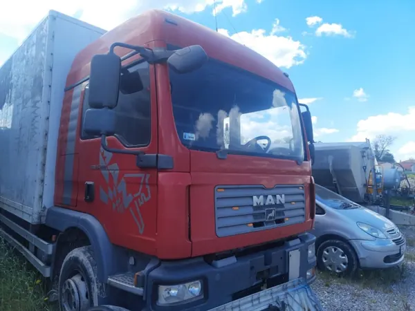 Cabina dormitorio MAN TGM 15.280 OEM 123, 2022 Usado image 2