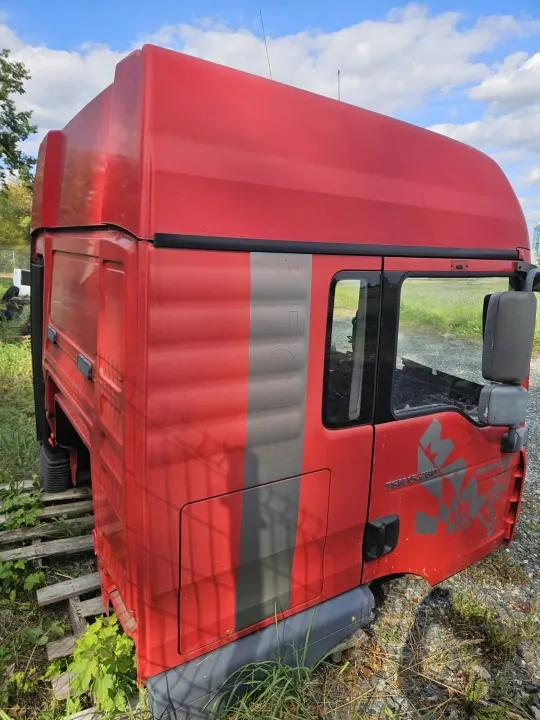 Cabina dormitorio MAN TGM 15.280 OEM 123, 2022 Usado image 3