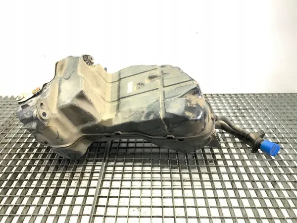 OEM 4M0131878CF SCR-säiliö Audi Q8 3.0 SUV:lle image 4