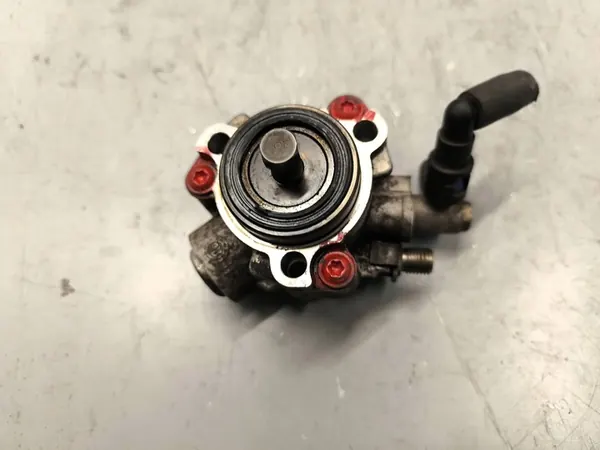 Bomba de combustível de alta pressão Opel 2.2 Direct 24465785 image 1