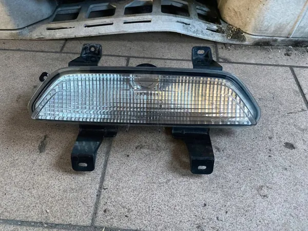 Feu de recul Ford Mustang OEM gr3b-15500a image 2