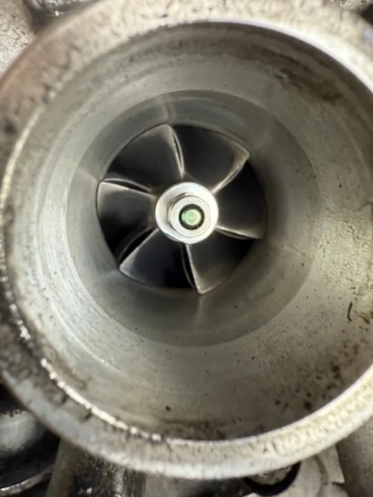 Volkswagen OE 038253010B Turbo image 4