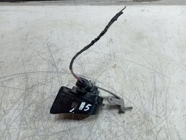 Gebrauchte Audi S5 F5 Hupe OE 8W0951223 - Benzin image 2
