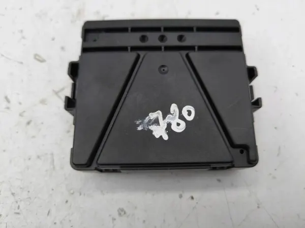 Module de contrôle des feux Audi Q2 2022 OEM 3Q0907338K image 4