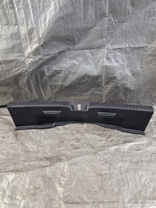 Cubierta Maletero Toyota Yaris IV OEM 64716-K0020 image 2