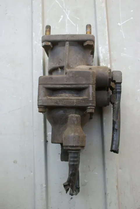 Brake Pedal Valve BOSCH 0481064205 image 5