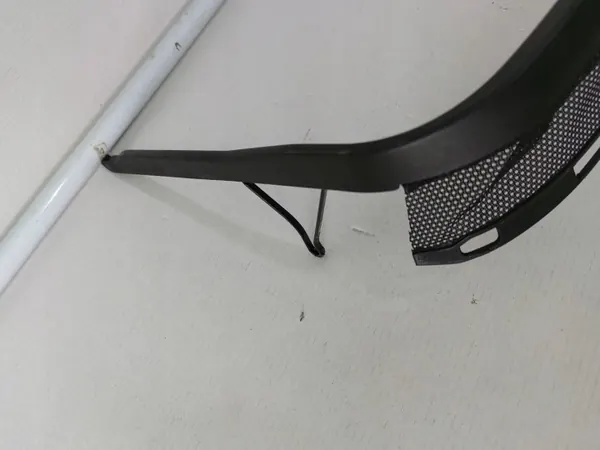 Spoiler Teto Panorâmico MINI OEM J007107 - Usado image 3