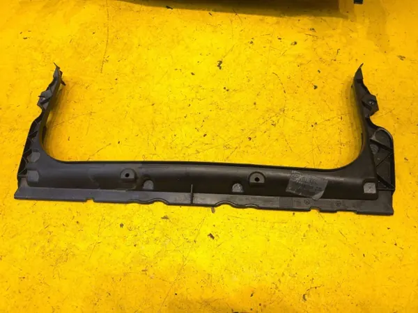 Mercedes-Benz GLE W167 Cubierta Tabique OEM A1678310101 image 4