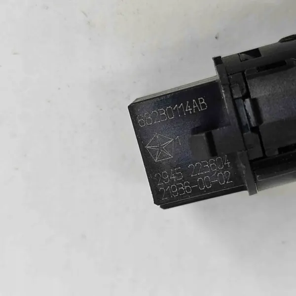 Sonnensensor Maserati Ghibli OEM 68230114 - Gebraucht image 7