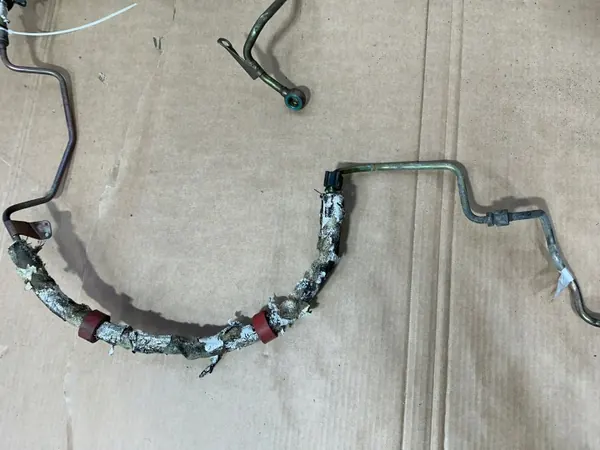 Tubo de aceite suspensión Mercedes SL R230 - Pieza OE image 3