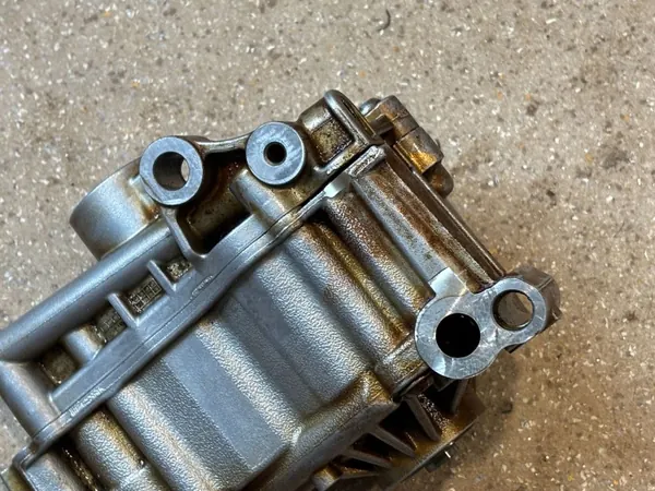 Pompe à huile BMW d'occasion OEM 7846388 M3 F80 image 9