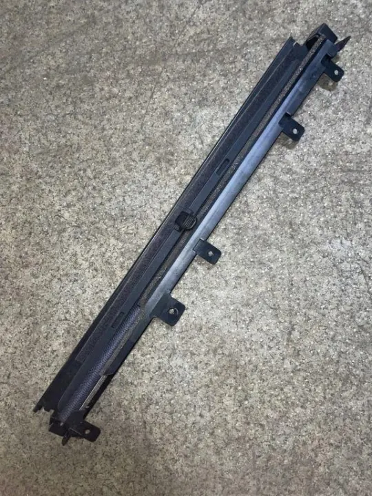 Store de coffre BMW 5 Touring E61 OEM 51357079422 image 4