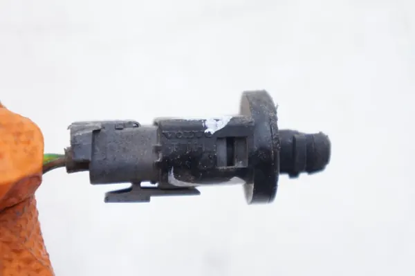 Sensor Temperatura Exterior OEM 1347010-1 Volvo image 3