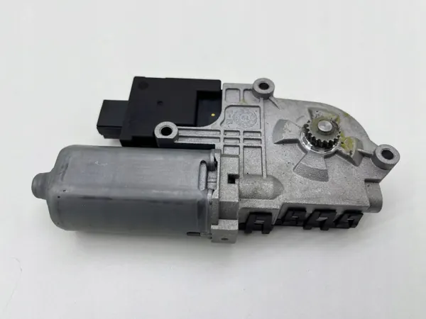 Motor de techo corredizo BMW X1 F48 OEM 7383306 - Usado image 3