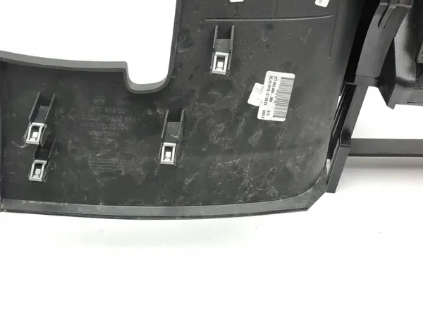 SEAT Ateca 2017 keskikonsolin koriste OEM 577863681 image 6