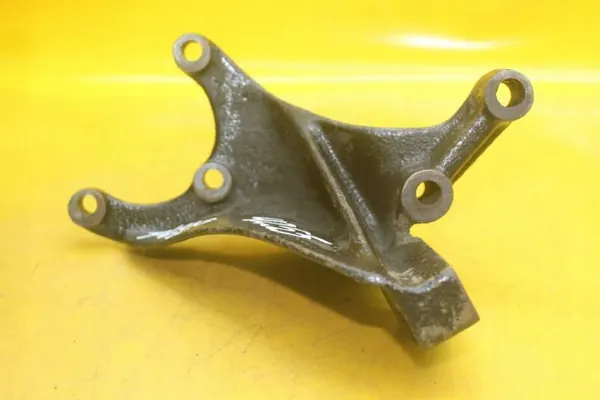 Suporte bomba direção OEM 044145546D VW T4 image 9