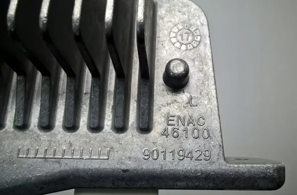 Módulo LED dianteiro esquerdo OEM 90119429 para Maserati image 6