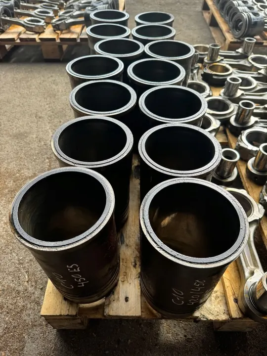 Manga de cilindro Cursor 10 Iveco Stralis E5 image 2