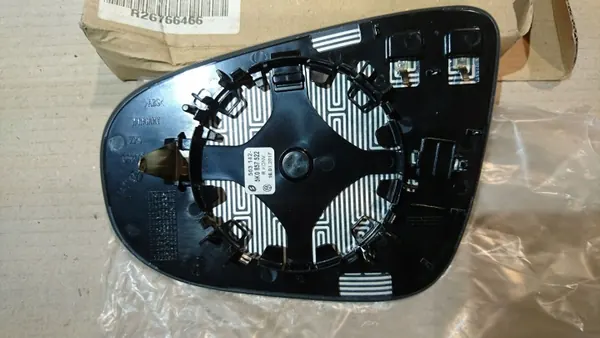 OEM 5K0857522 Rechter Spiegelglas für VW Touran image 4