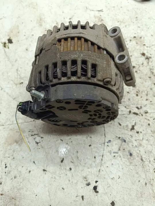 Alternaattori Mercedes-Benz OE A0141541302 image 3