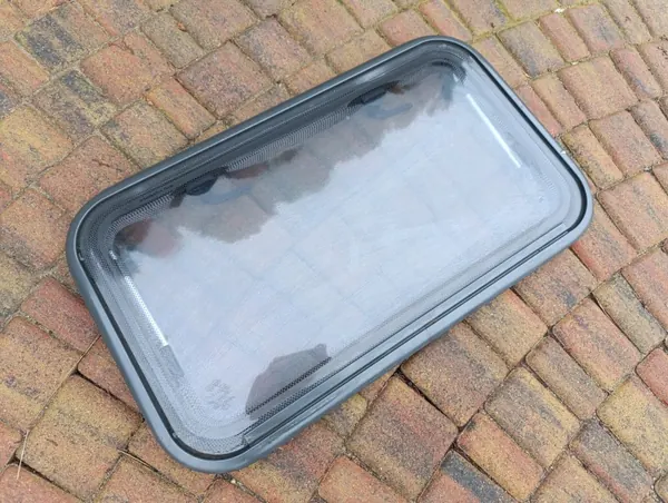 OEM R-001745 Seitenschiebefenster für Wohnmobil image 2
