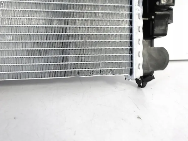 Radiateur d'eau OEM 67347498 pour Renault Master III image 4