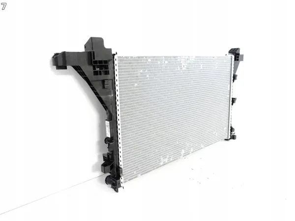 Radiateur d'eau OEM 67347498 pour Renault Master III image 8