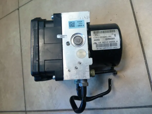 Pompe ABS OEM CV61-2C405-AH pour Ford Kuga MK2 image 2
