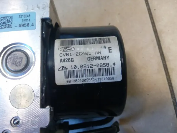 Pompe ABS OEM CV61-2C405-AH pour Ford Kuga MK2 image 3