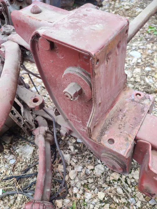 Iveco OE Trave di Sospensione image 2