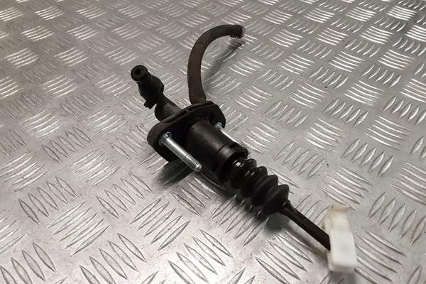 Kopplingscylinder OPEL VECTRA C GTS 1.9L diesel image 2