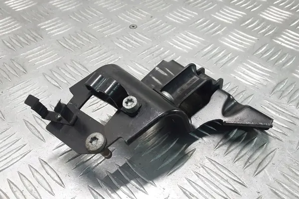 Motorutrymmesdelar VW GOLF VI 1.6L Diesel image 3