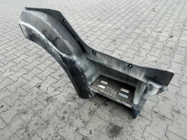 DAF CF75 2006-2013 Degrau Cabina Direito OEM 136381411 image 3