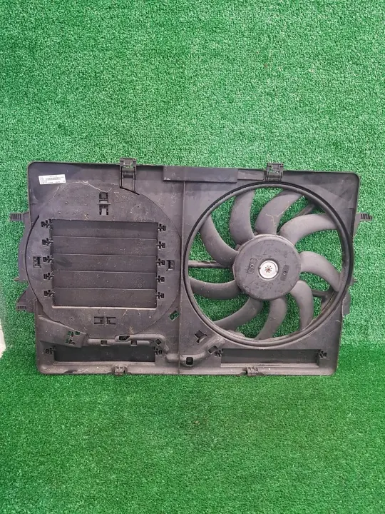 Kühlerlüfter Audi A4 B8 2.0 TDI OEM 8K0121003Q image 3