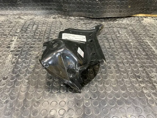 OEM 61622-42060 Ovensuojalevy Vasen Taka image 5