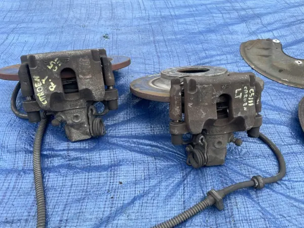 OEM 9657281280 Bakre Bromsok & Skivor Set image 3