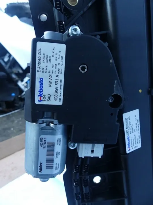 Toit Ouvrant Audi A6 C7 OEM 4G5877041G HF6 Occasion image 3