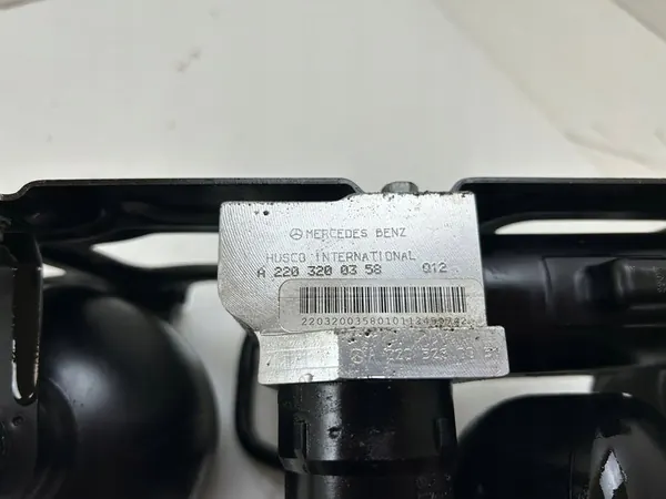 Bloco de válvulas de suspensão Mercedes-Benz OE A2203200358 image 6
