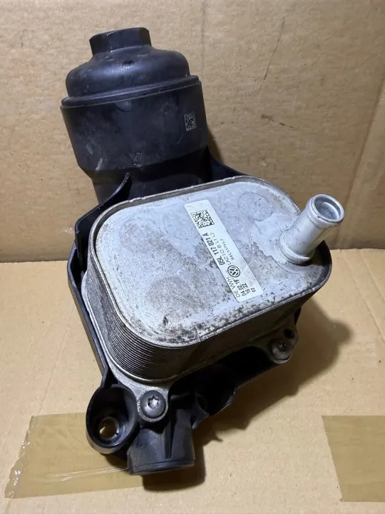 Base Filtro Óleo Audi A6 C8 2.0 TDI 05L115389G 05L117021A image 3