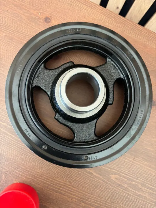 Kampiakselin hihnapyörä OEM 6316-AB 2.0 EcoBlue:lle image 2