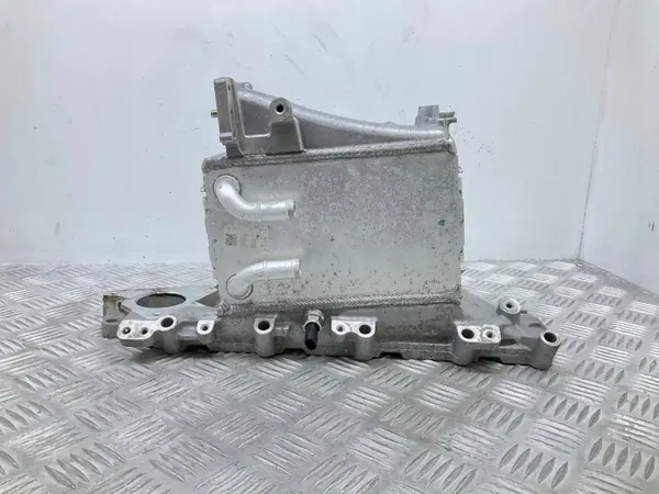 Audi OE Ansaugkrümmer OEM 04L129766AK - Gebraucht image 2