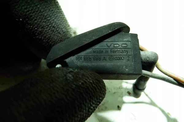 Ajovalopesurin suutin VW image 2