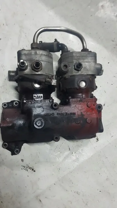 MAN OEM Ilmankompressori TGA D28:lle - Käytetty image 2